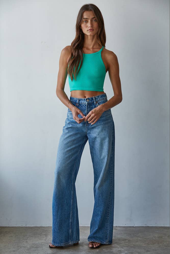 High Quality Seamless Sleeveless Halter Neck Top