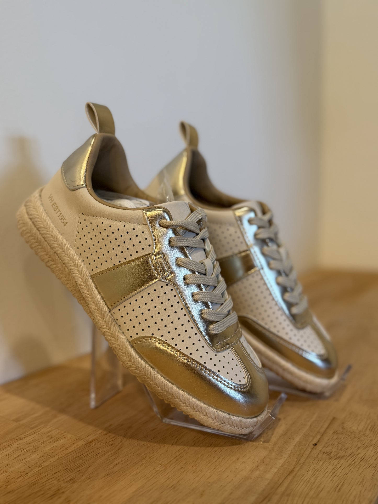 Vintage Havana May Sneaker