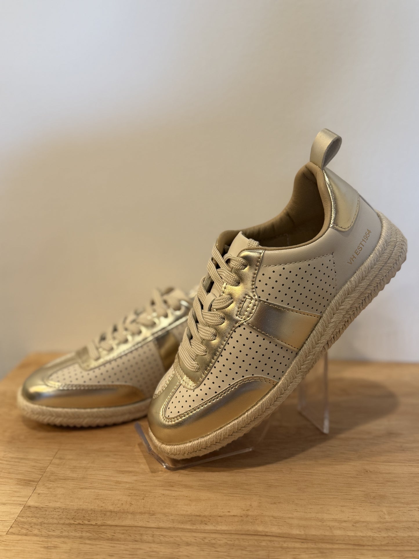 Vintage Havana May Sneaker
