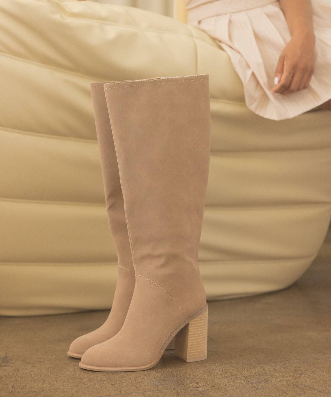 The Shiloh Cedar Wood Boot
