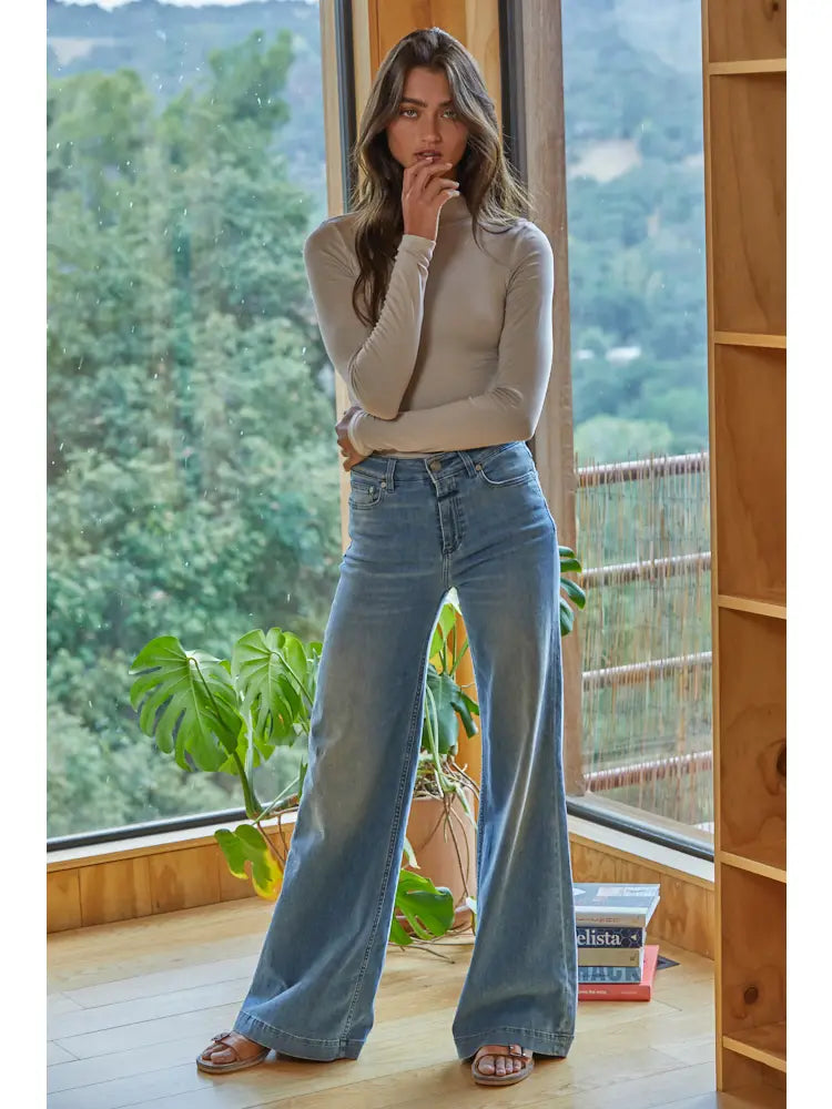 Brynn Basic Turtle Neck