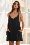 Effortless Black