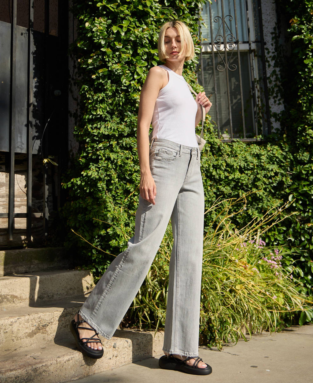 HIGH RISE LIGHT GREY WIDE LEG JEANS