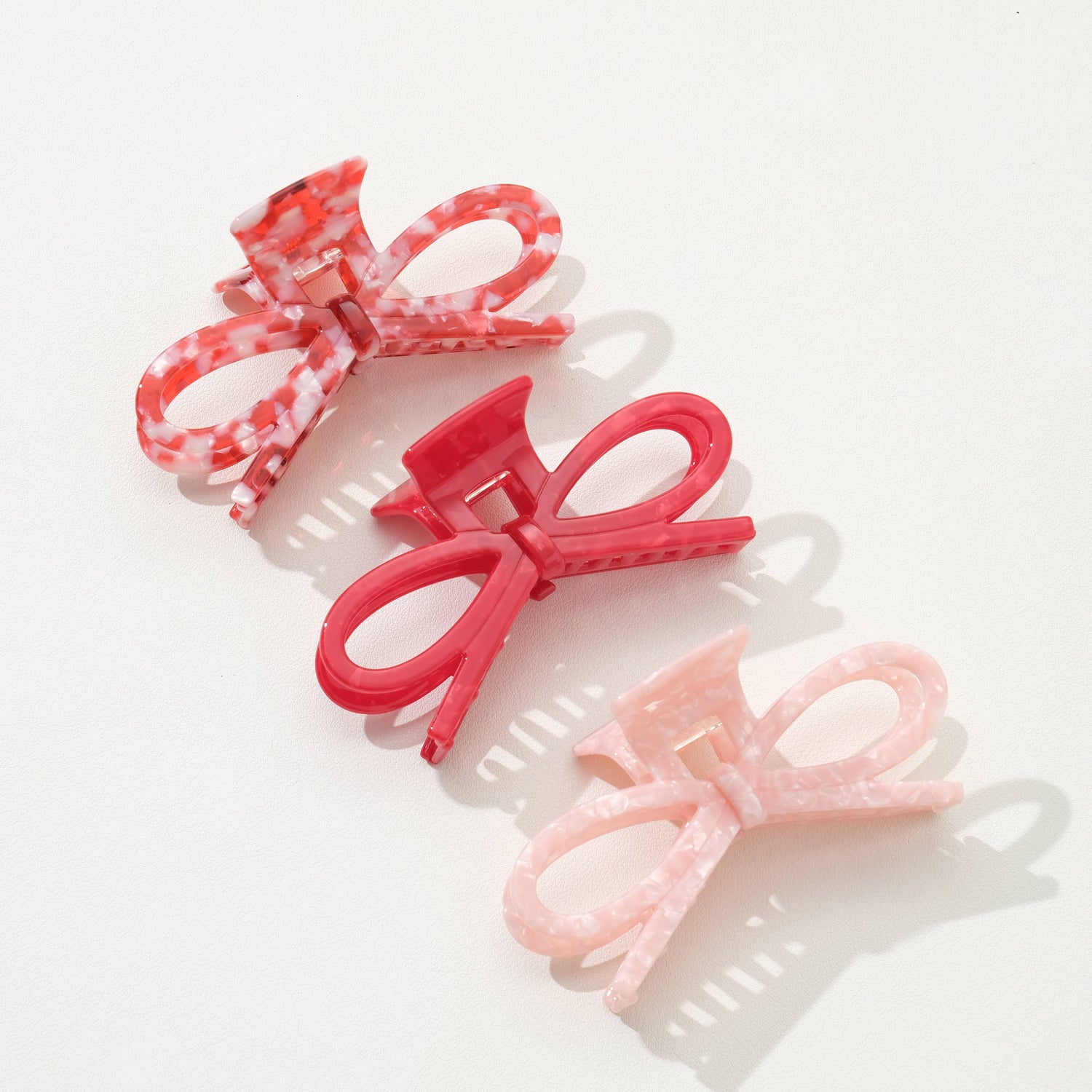 Remi Valentine Wide Bow Claw Clip
