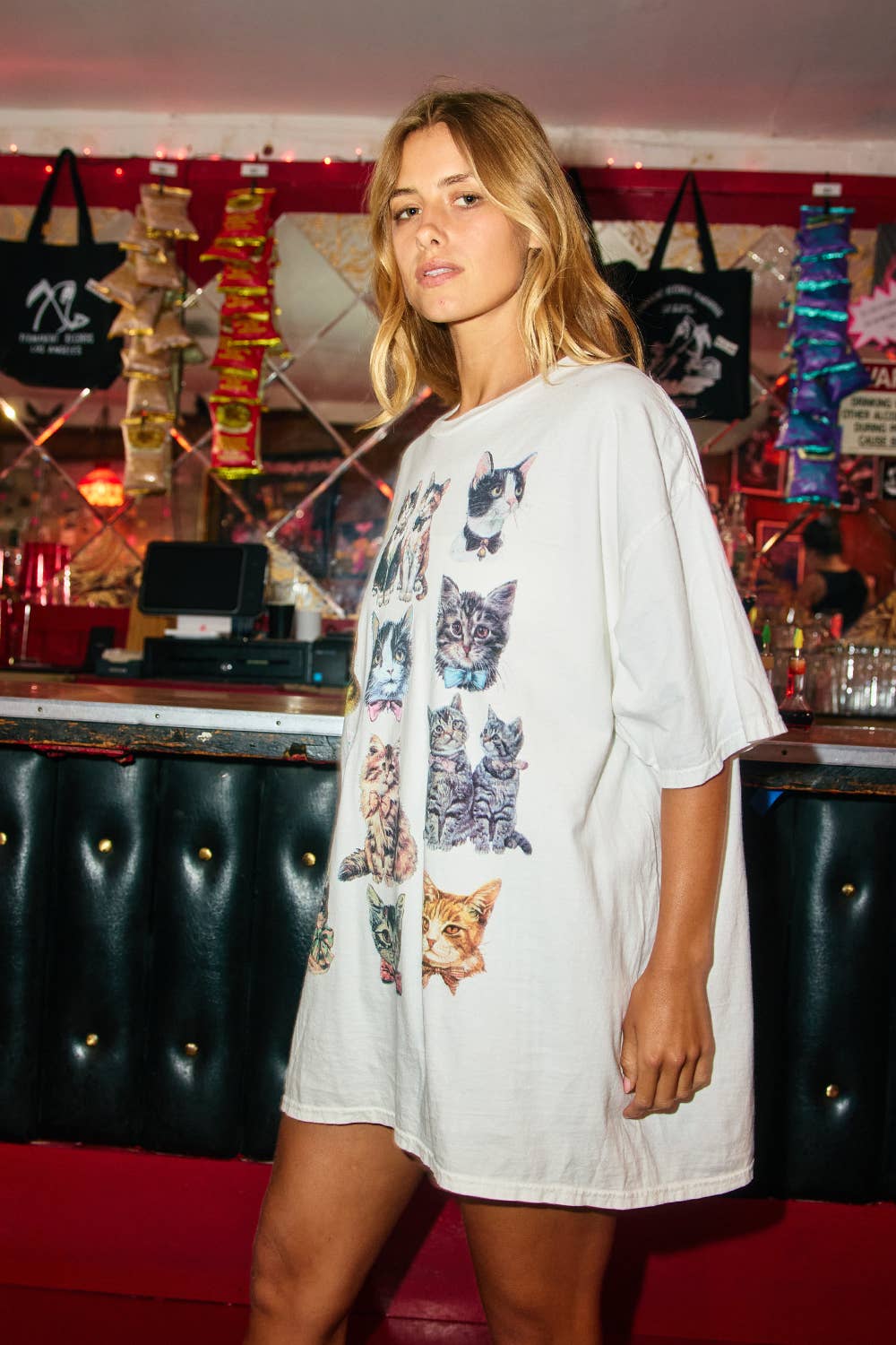 Lovely Cats Graphic Oversized Tee