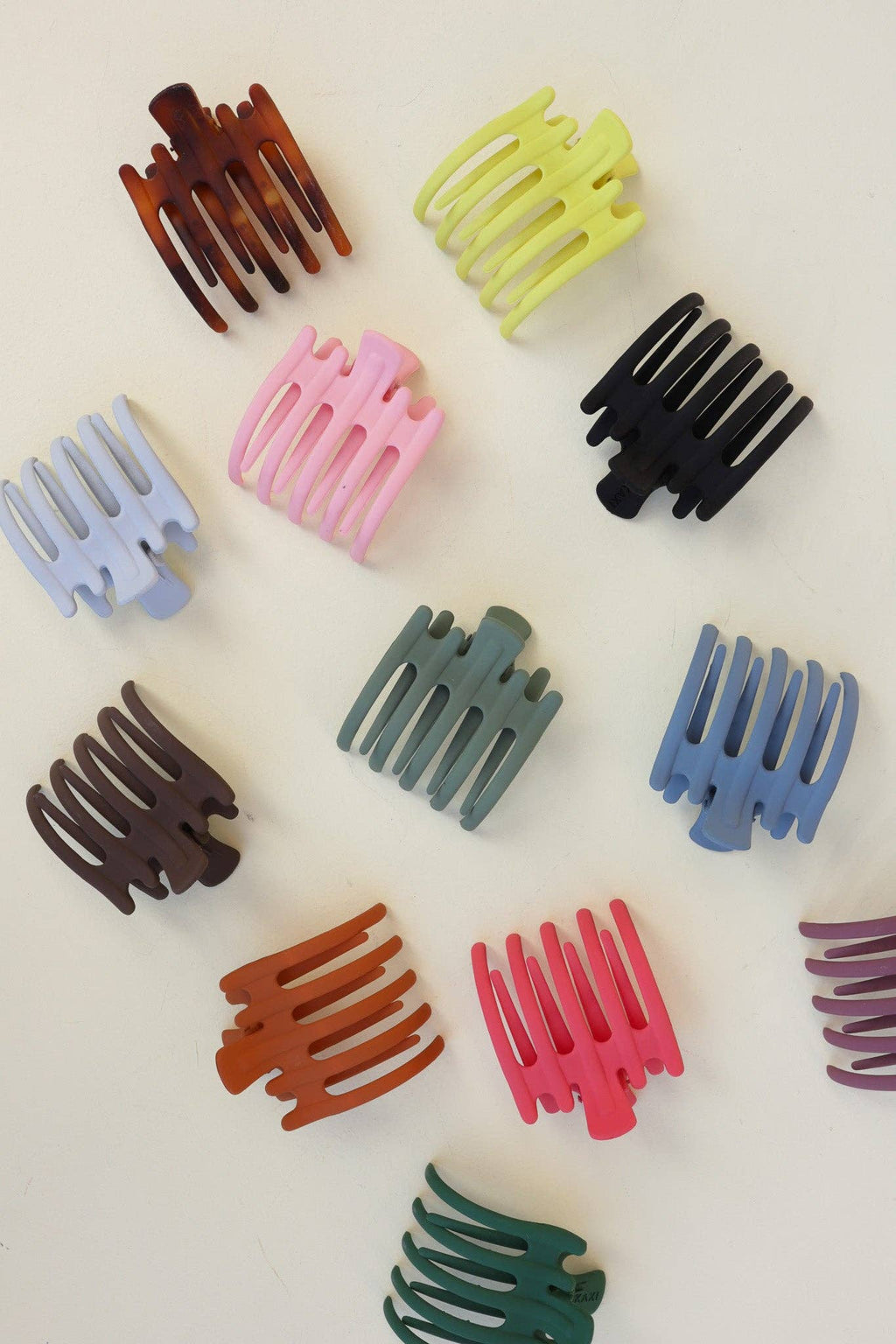 Lay Down Claw Clip
