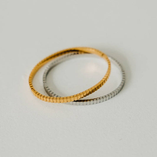 Daisy Bangle Bracelet