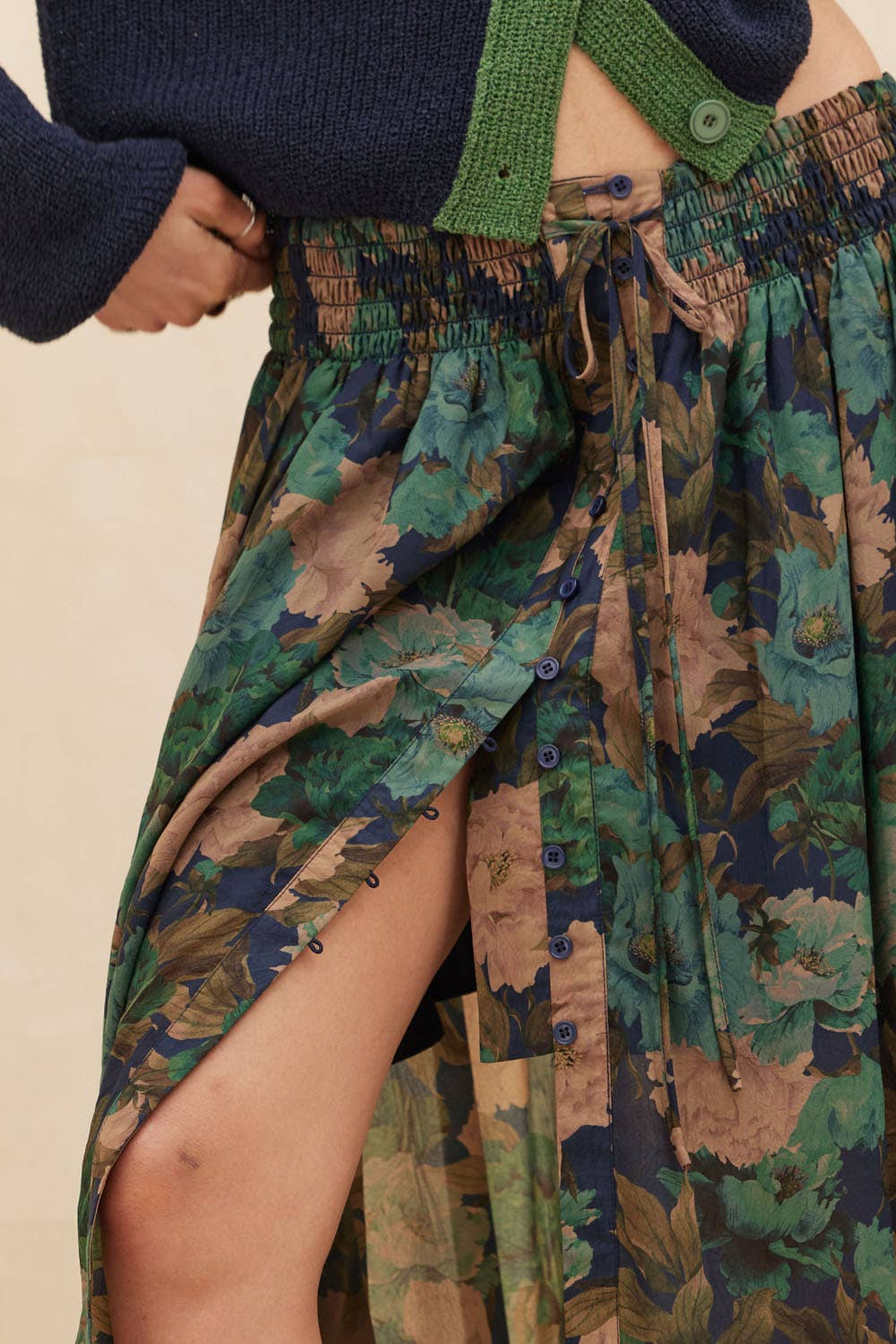 Pretty  Floral Button-Front Maxi Skirt