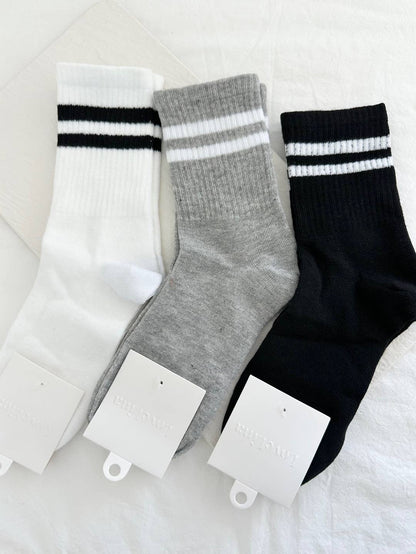 Classic Sporty Crew Socks