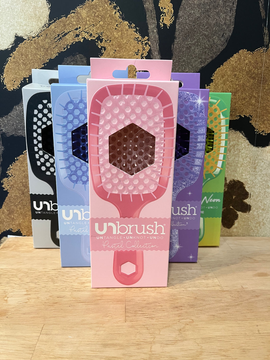 UNbrush detangling brush