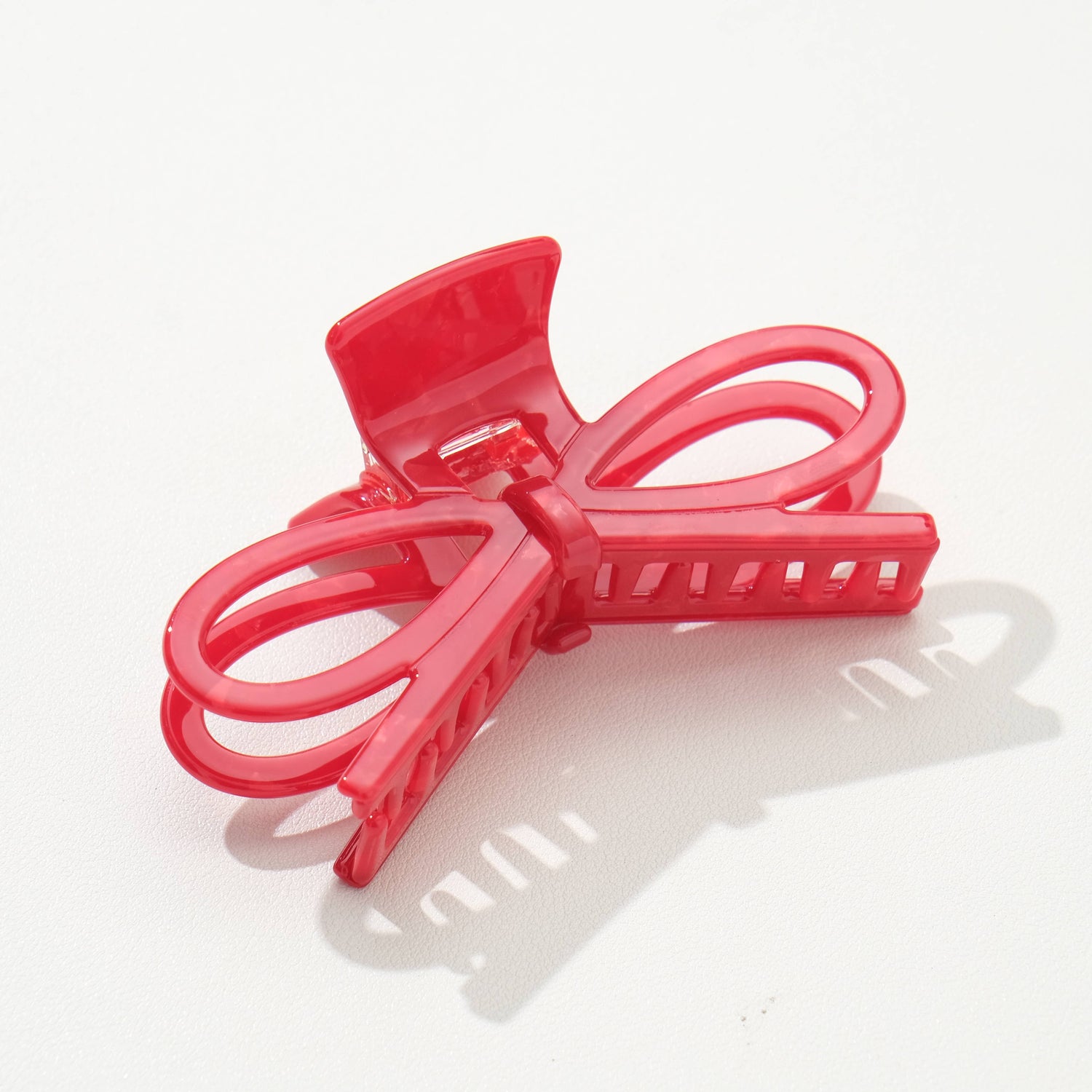 Remi Valentine Wide Bow Claw Clip