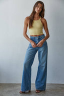 High Quality Seamless Sleeveless Halter Neck Top