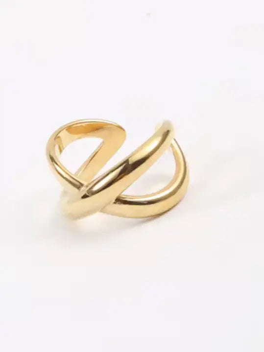 Criss Cross Gold Ring